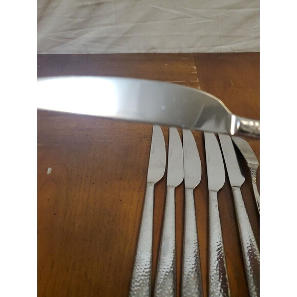 TOMODACHI Hampton Forge Ella 18/10 Stainless Hammered Flatware Set Of 7 Knives - Picture 3 of 4